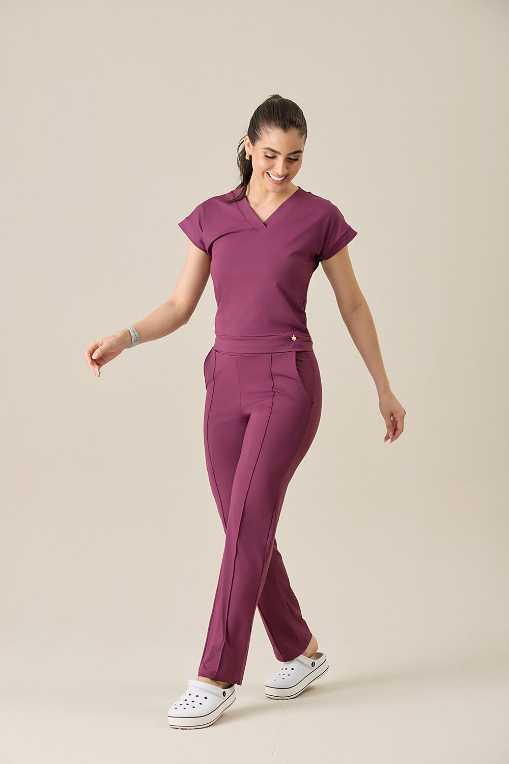 Scrub feminino Sheryda cor vinho - foto 7