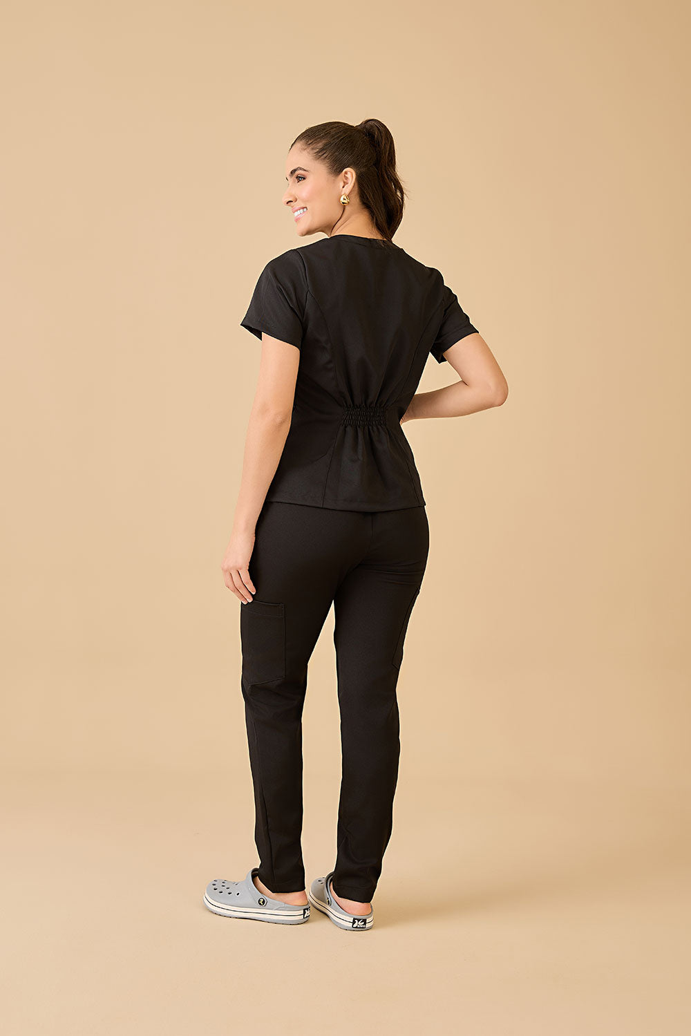 Scrub feminino Eloá cor preto - foto 6