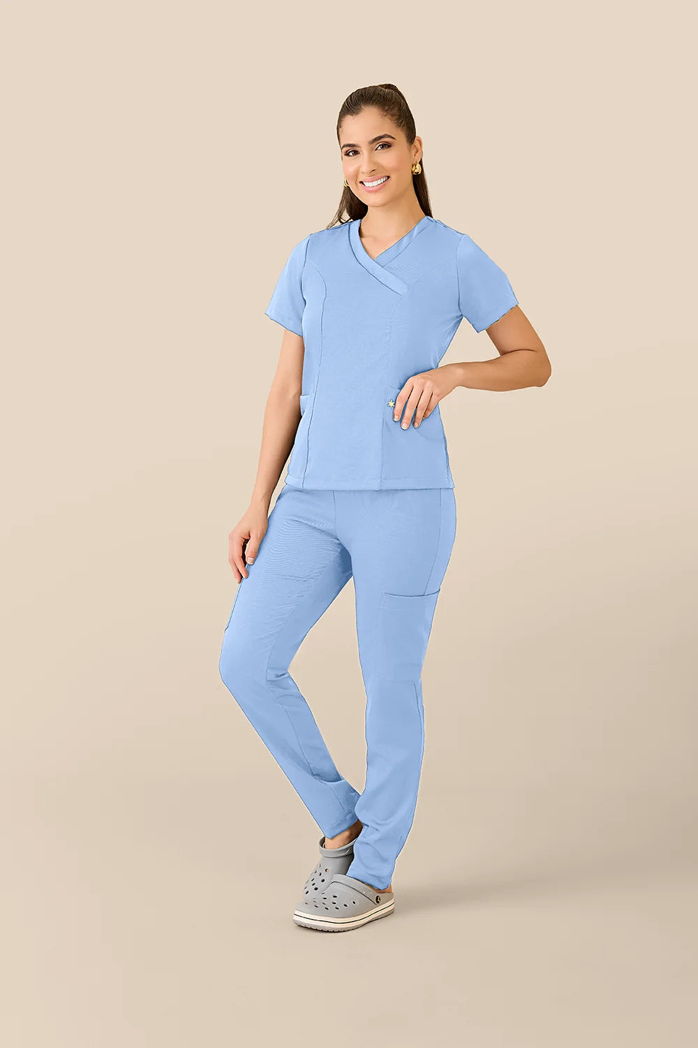 Scrub Feminino Eloa Tec - Malha Tecnológica