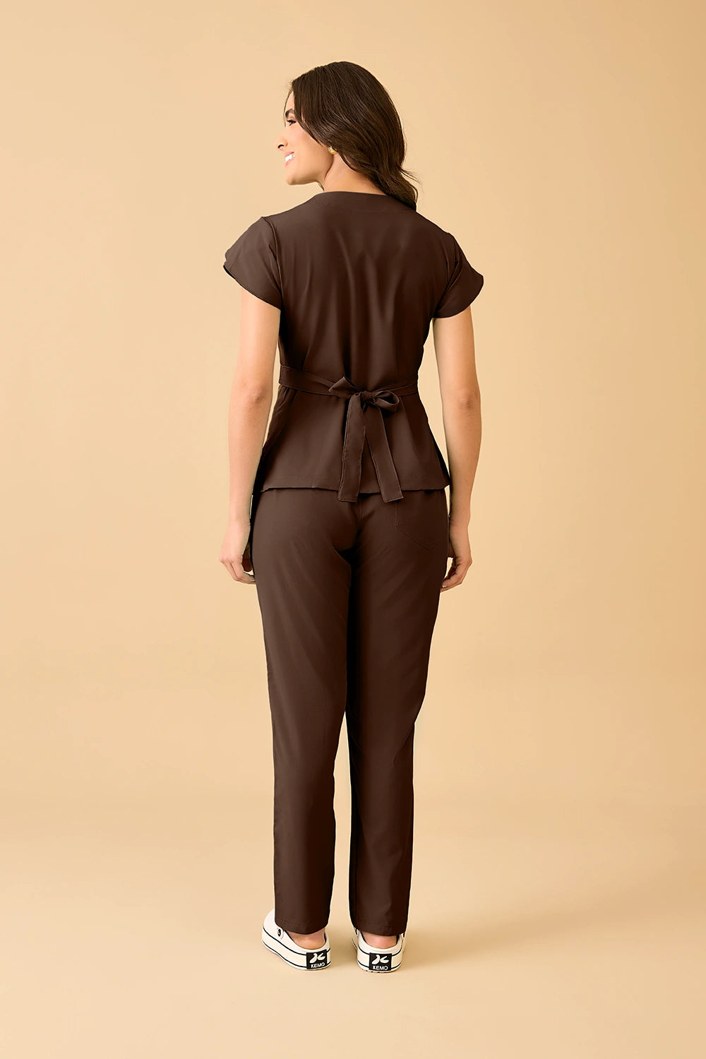 Scrub feminino Julia Premium cor chocolate - foto 5
