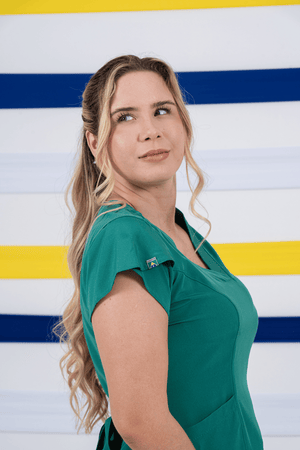 Scrub Feminino Julia Premium - Verde Folha