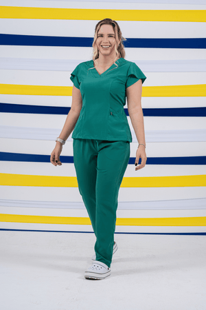 Scrub Feminino Julia Premium - Verde Folha