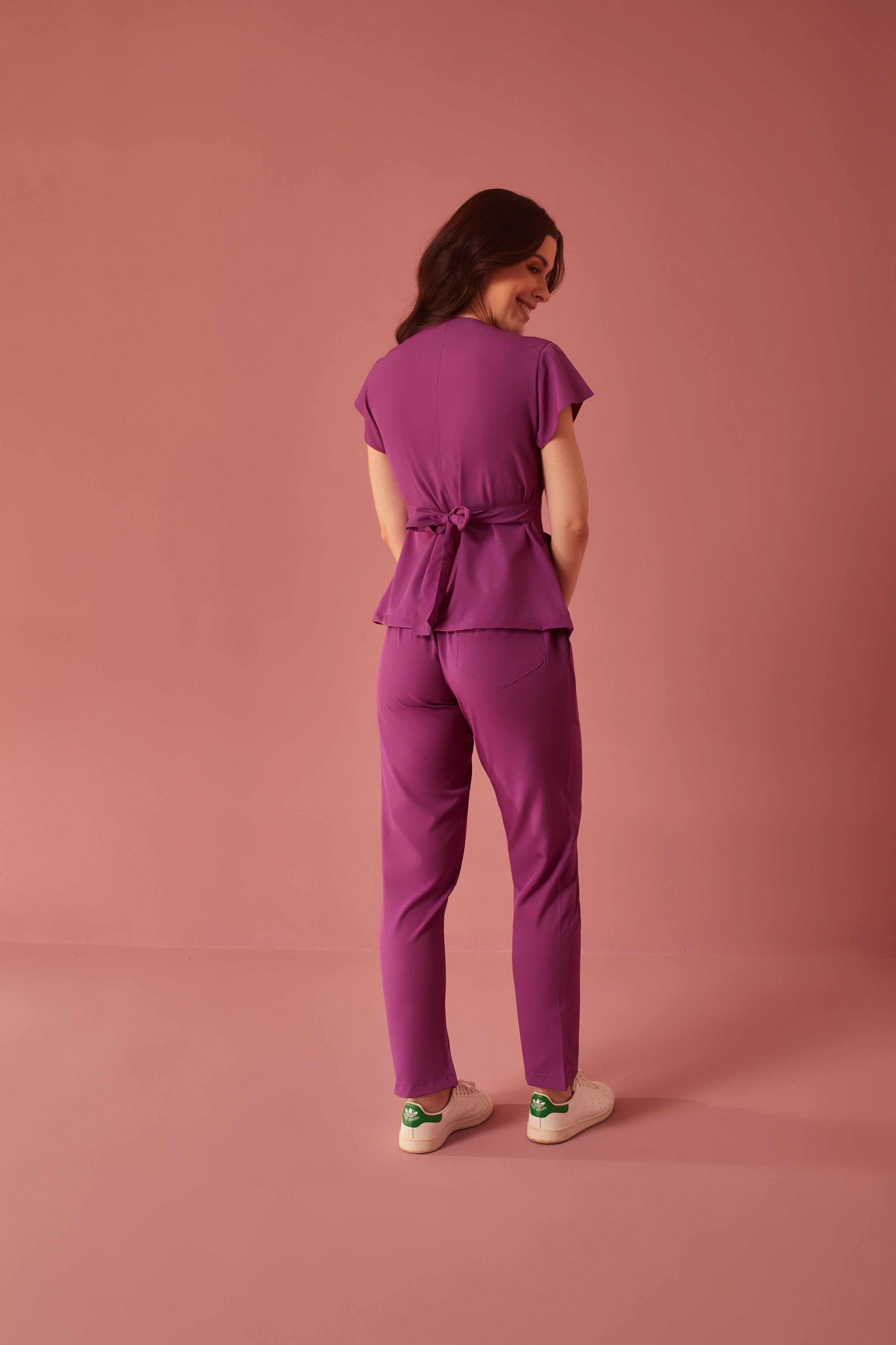Scrub feminino Julia Premium cor uva - foto 7