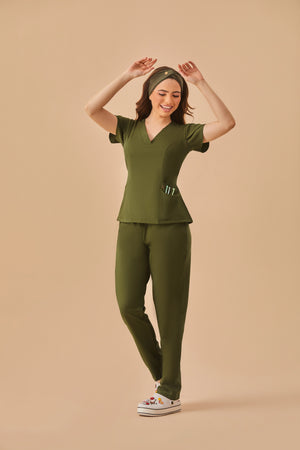 Scrub Feminino Julia  Premium - Verde Militar