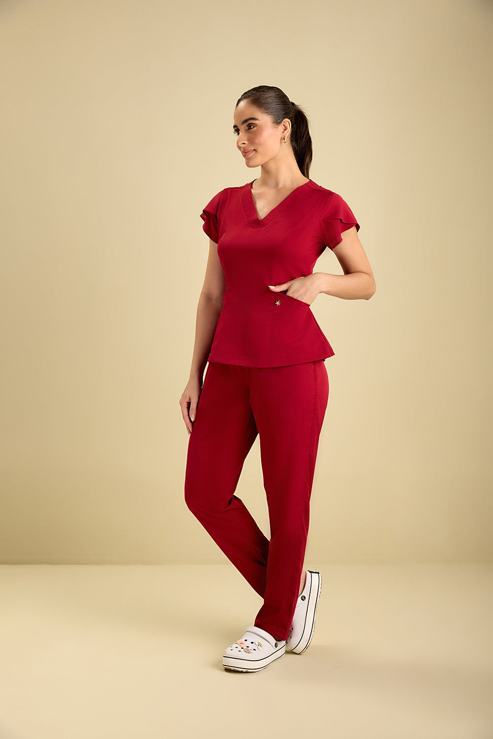 Scrub feminino Julia Premium cor vinho - foto 2
