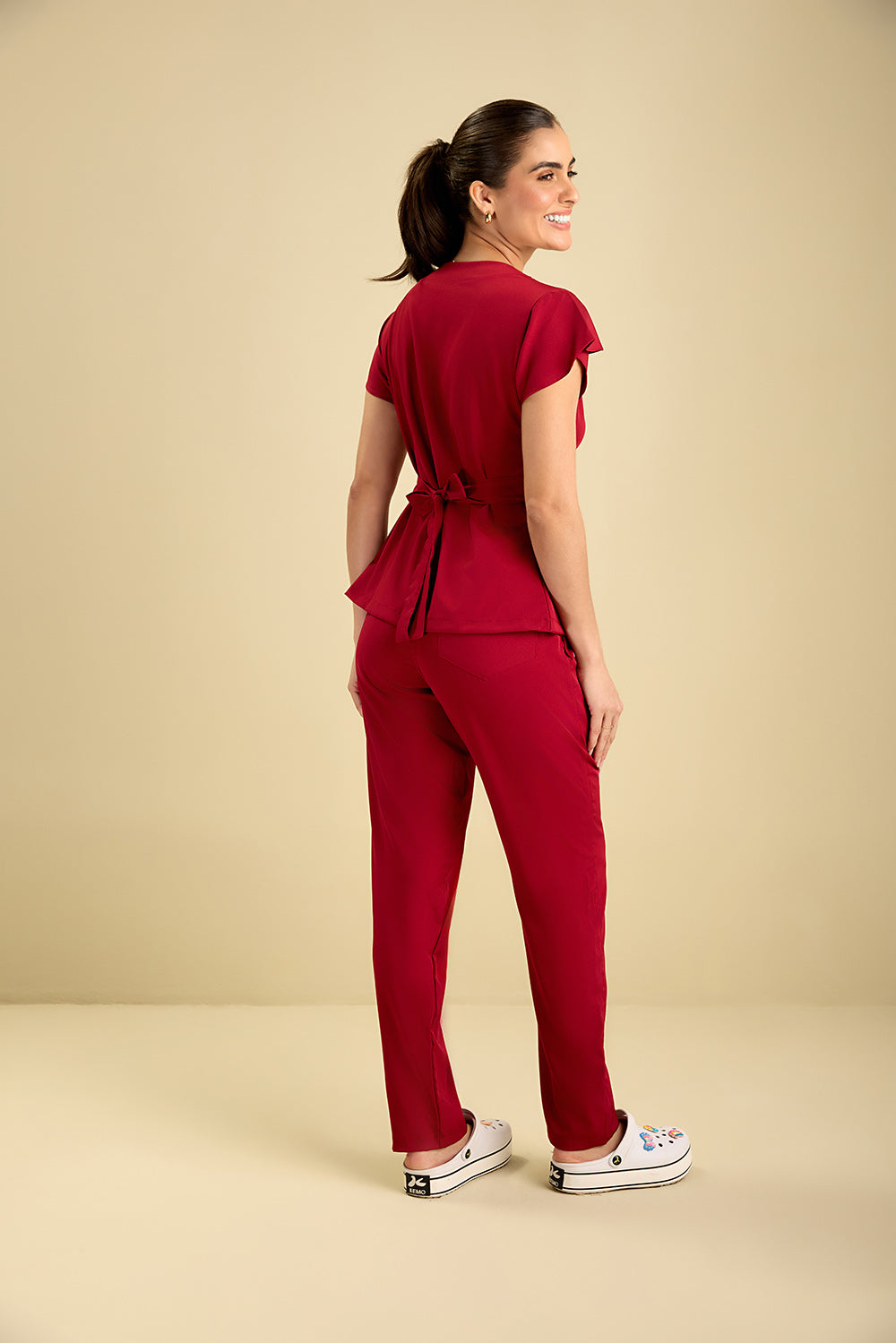 Scrub feminino Julia Premium cor vinho - foto 7