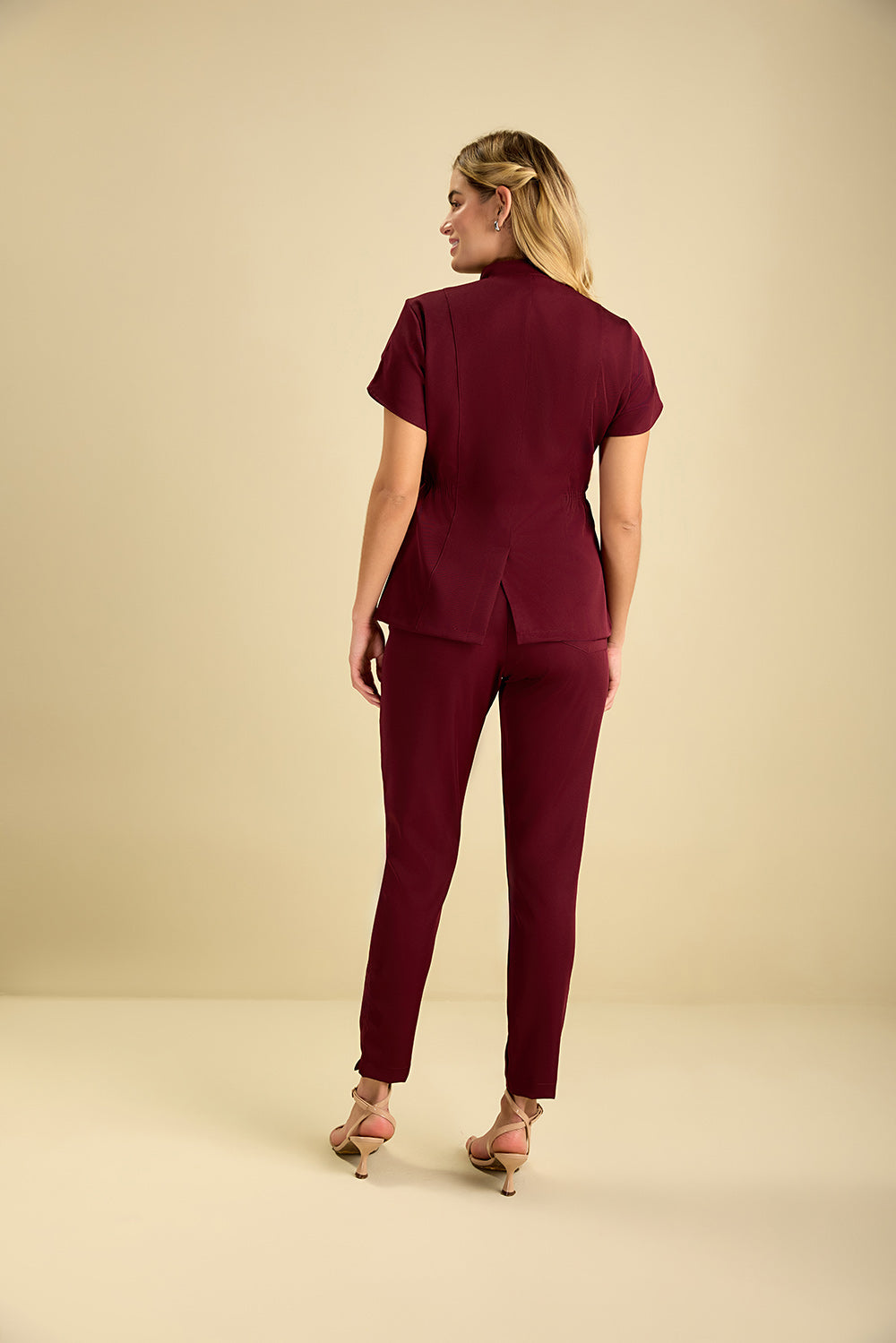 Scrub feminino Deise cor vinho - foto 6