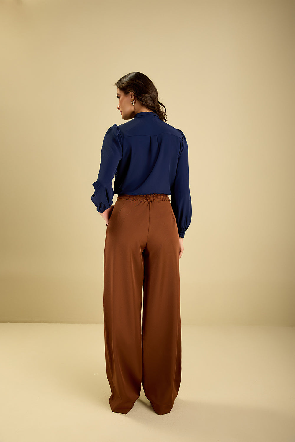 Calça feminina Marcela cor chocolate - foto 4