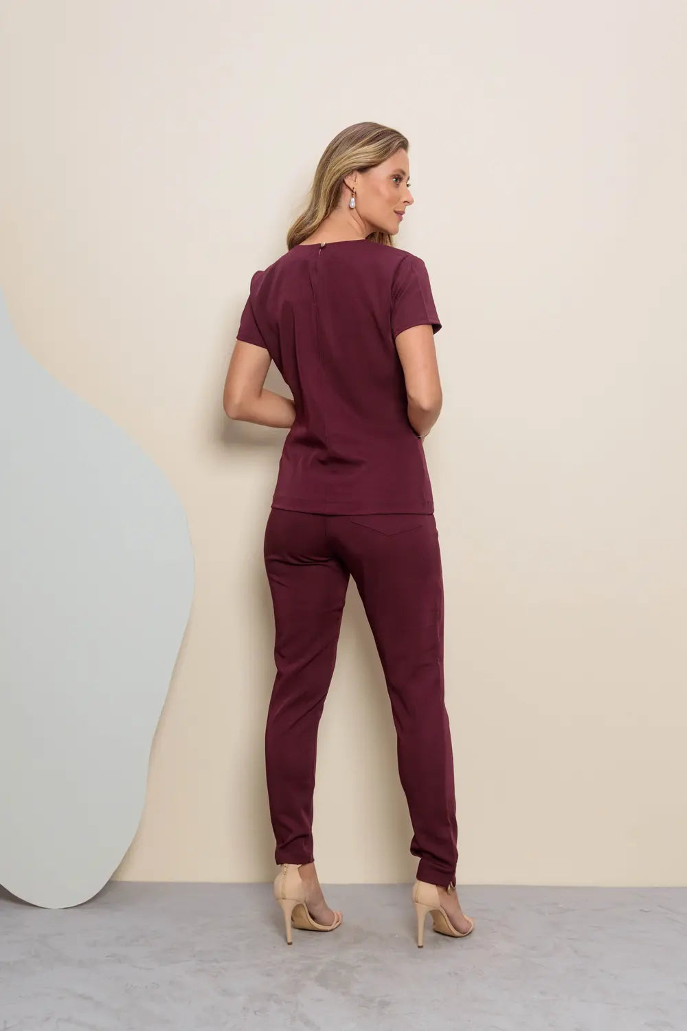 Scrub feminino Maria cor vinho - foto 5