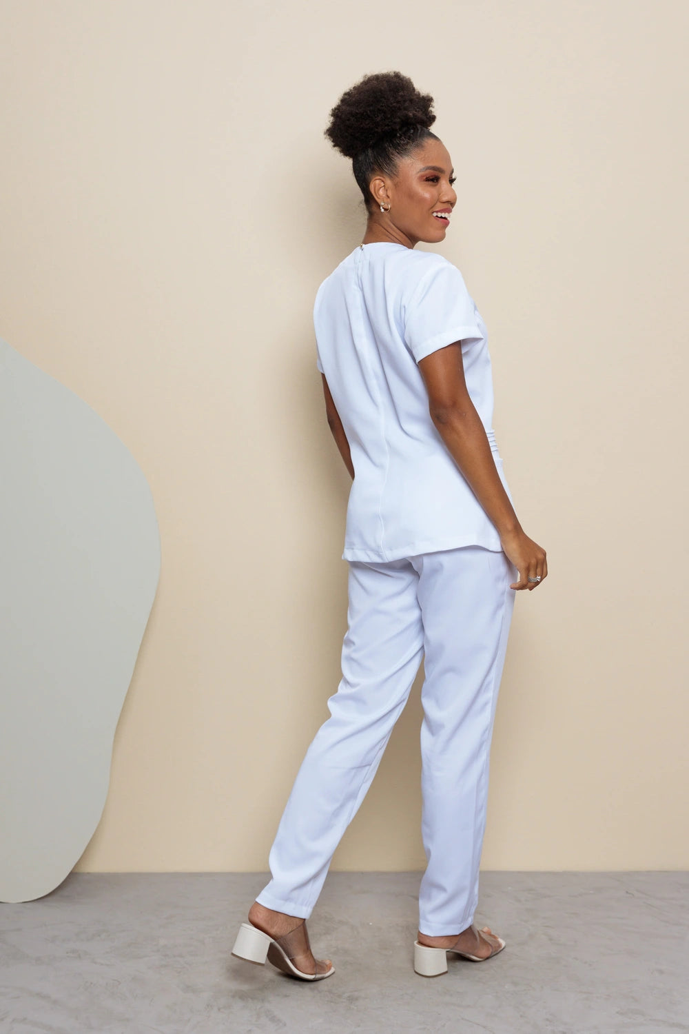 Scrub feminino Maria cor branco - foto 3